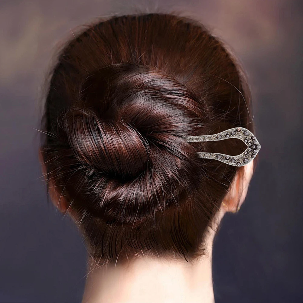2pcs Simulation Pearl Sticks U-Shaped Alloy Hairpins Chinese Style Bun Accessories Vintage Forks Wedding Bridal Hair Pieces
2pcs Simulation Pearl Sticks U-Shaped Alloy Hairpins Chinese Style Bun Accessories Vintage Forks Wedding Bridal Hair Pieces