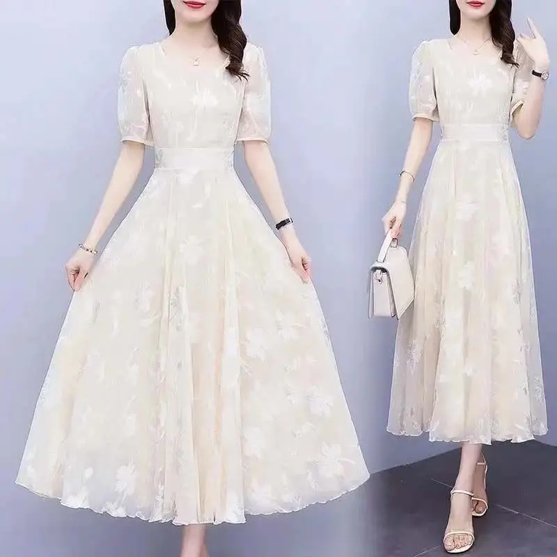2024 New Summer Minimalist Sweet Slim Fit Elegant Dress Short Sleeved Round Neck Printed Patchwork Women's A-line Midi Dress
2024 New Summer Minimalist Sweet Slim Fit Elegant Dress Short Sleeved Round Neck Printed Patchwork Women's A-line Midi Dress