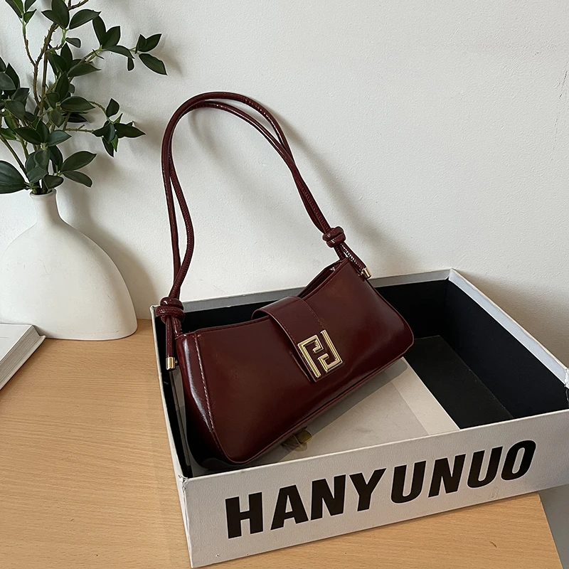 Simple Vintage Fashionable Crossbody Bag With Large Capacity And Solid Color For Leisure Business
Simple Vintage Fashionable Crossbody Bag With Large Capacity And Solid Color For Leisure Business