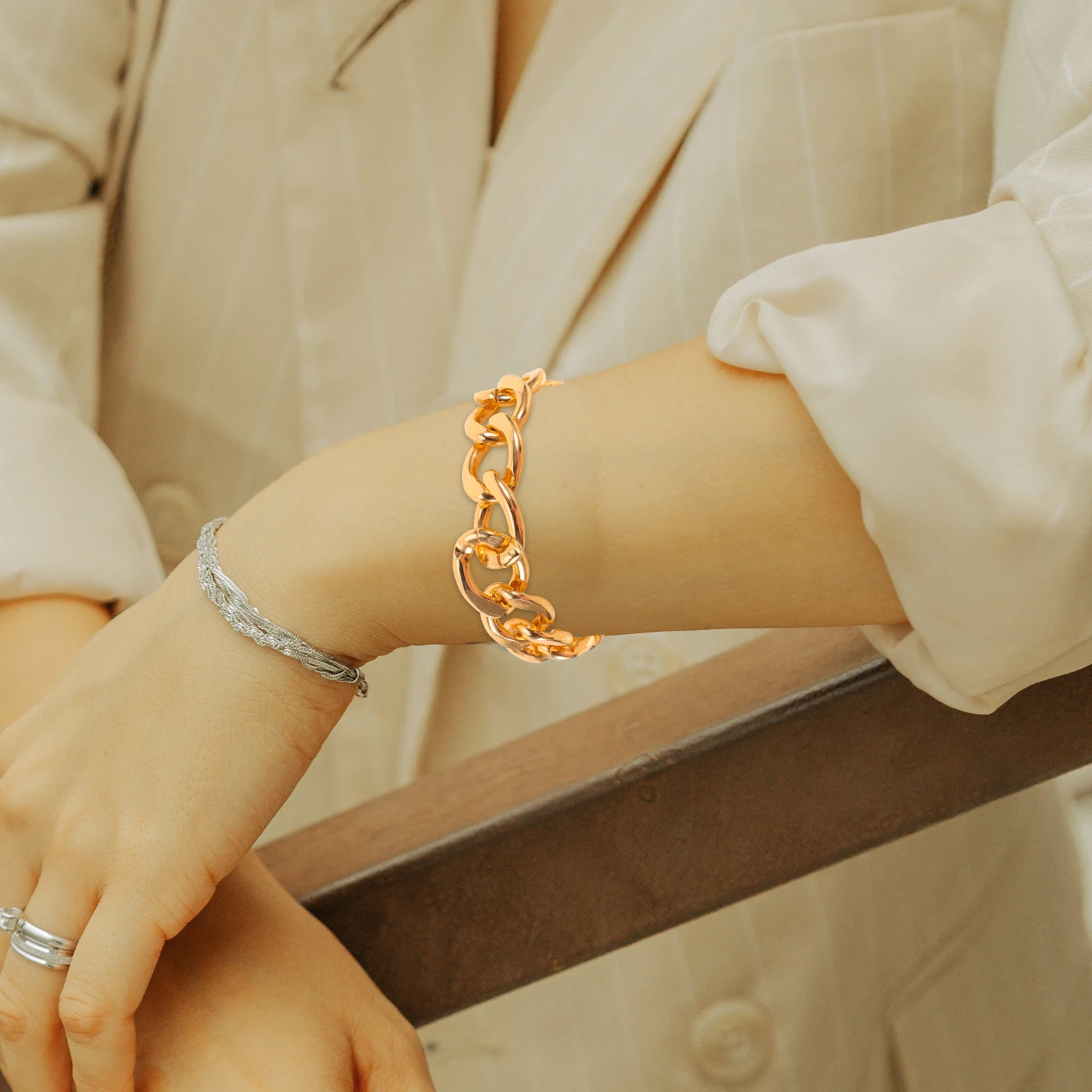 Bracelets For Men Link Fashion Jewelry Golden Metal Wrist Chain Hip Hop Accessories Men'S Retro Alloy Hand Chain Durable
Bracelets For Men Link Fashion Jewelry Golden Metal Wrist Chain Hip Hop Accessories Men'S Retro Alloy Hand Chain Durable