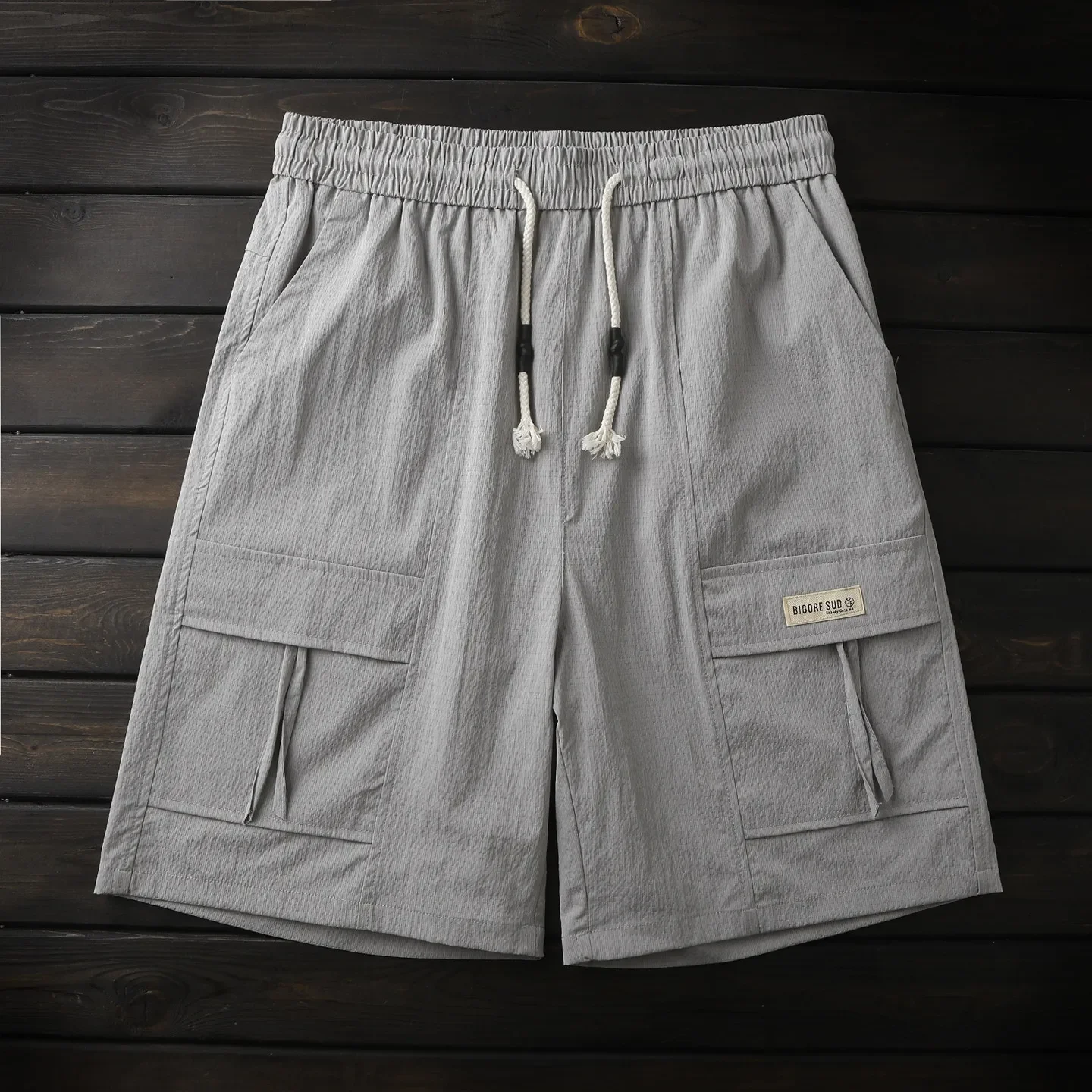 America, there are large sizes, pleated, cool and comfortable men's summer elastic fast-drying tooling five-point casual shorts
America, there are large sizes, pleated, cool and comfortable men's summer elastic fast-drying tooling five-point casual shorts