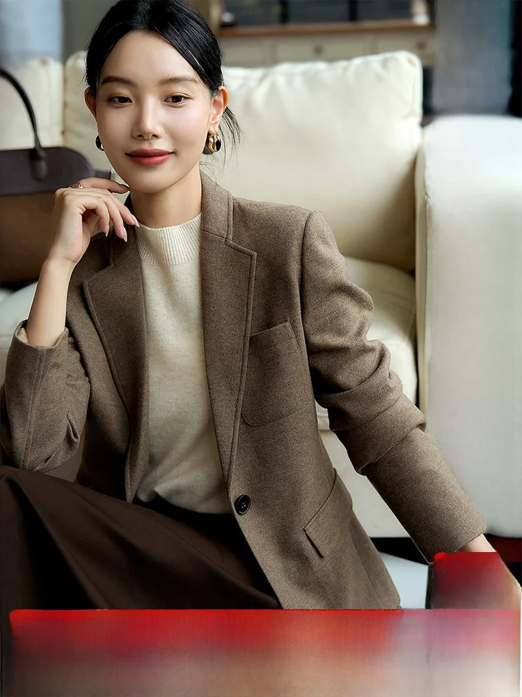 Шерстяной женский пиджак на одной пуговице, машинная стирка, цвет Desert Twilight, теплый, с длинными рукавами, приталенный крой, для повседневной носки, модный
Шерстяной женский пиджак на одной пуговице, машинная стирка, цвет Desert Twilight, теплый, с длинными рукавами, приталенный крой, для повседневной носки, модный