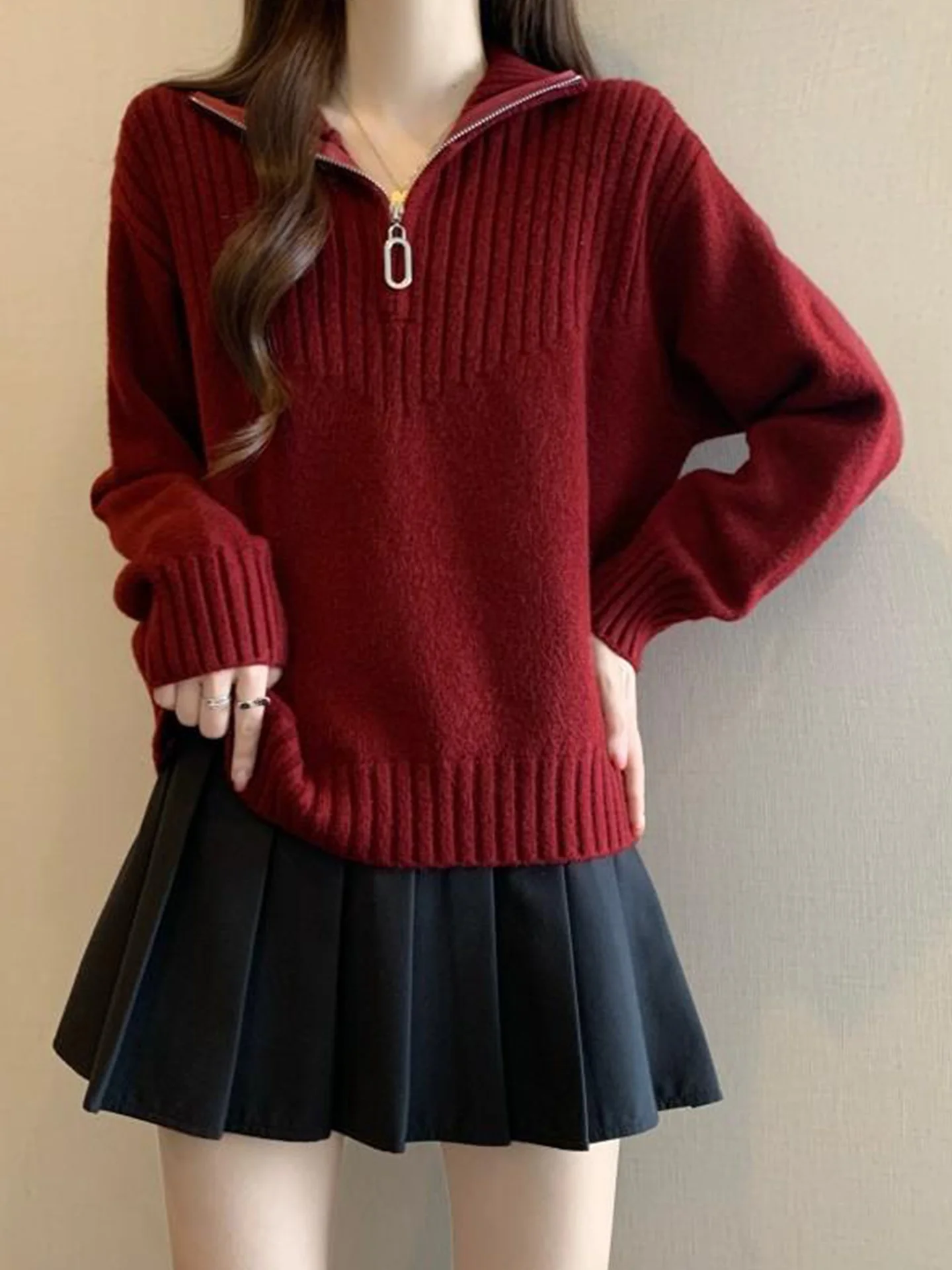 Красный вязаный свитер женский осенне-зимний с воротником на молнии, облегающий, для ношения под одеждой, с длинным рукавом, мягкий, удобный, для повседневной носки, модный
Красный вязаный свитер женский осенне-зимний с воротником на молнии, облегающий, для ношения под одеждой, с длинным рукавом, мягкий, удобный, для повседневной носки, модный