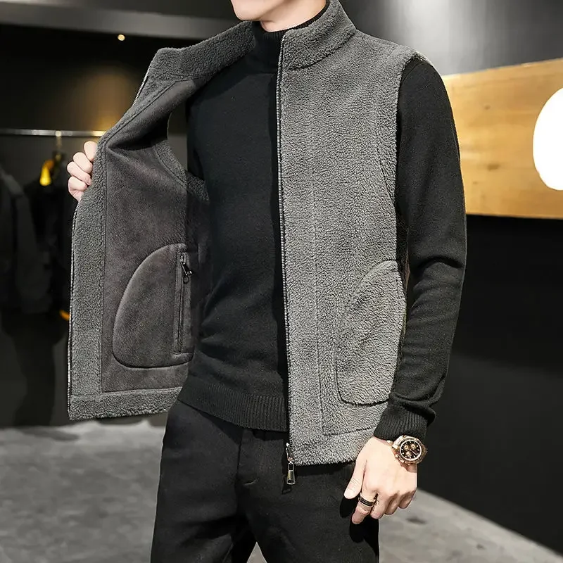 2023 Autumn Winter Men New Stand Collar Casual Waistcoat Men Loose Sleeveless Jackets Male Solid Color Warm Vest Coats
2023 Autumn Winter Men New Stand Collar Casual Waistcoat Men Loose Sleeveless Jackets Male Solid Color Warm Vest Coats