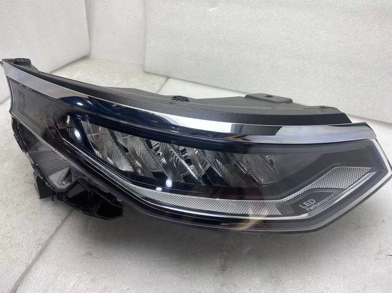 Фары в сборе LED 2021-2024, OE: 92102O3000, 92101O3000 для Hyundai Custin
Фары в сборе LED 2021-2024, OE: 92102O3000, 92101O3000 для Hyundai Custin