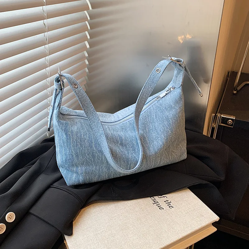 Vintage Denim Crossbody Bag for Women Shoulder Bags Large Capacity Women Purse and Handbags Trendy Underarm Bag Designer Bags
Vintage Denim Crossbody Bag for Women Shoulder Bags Large Capacity Women Purse and Handbags Trendy Underarm Bag Designer Bags