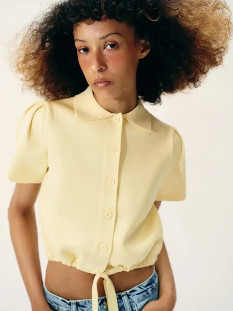 Spring New Arrival Women's Knitted Jacket with Bubble Sleeves And Collar Bow Tie Design Casual Style Standard Fit Outerwear
Spring New Arrival Women's Knitted Jacket with Bubble Sleeves And Collar Bow Tie Design Casual Style Standard Fit Outerwear