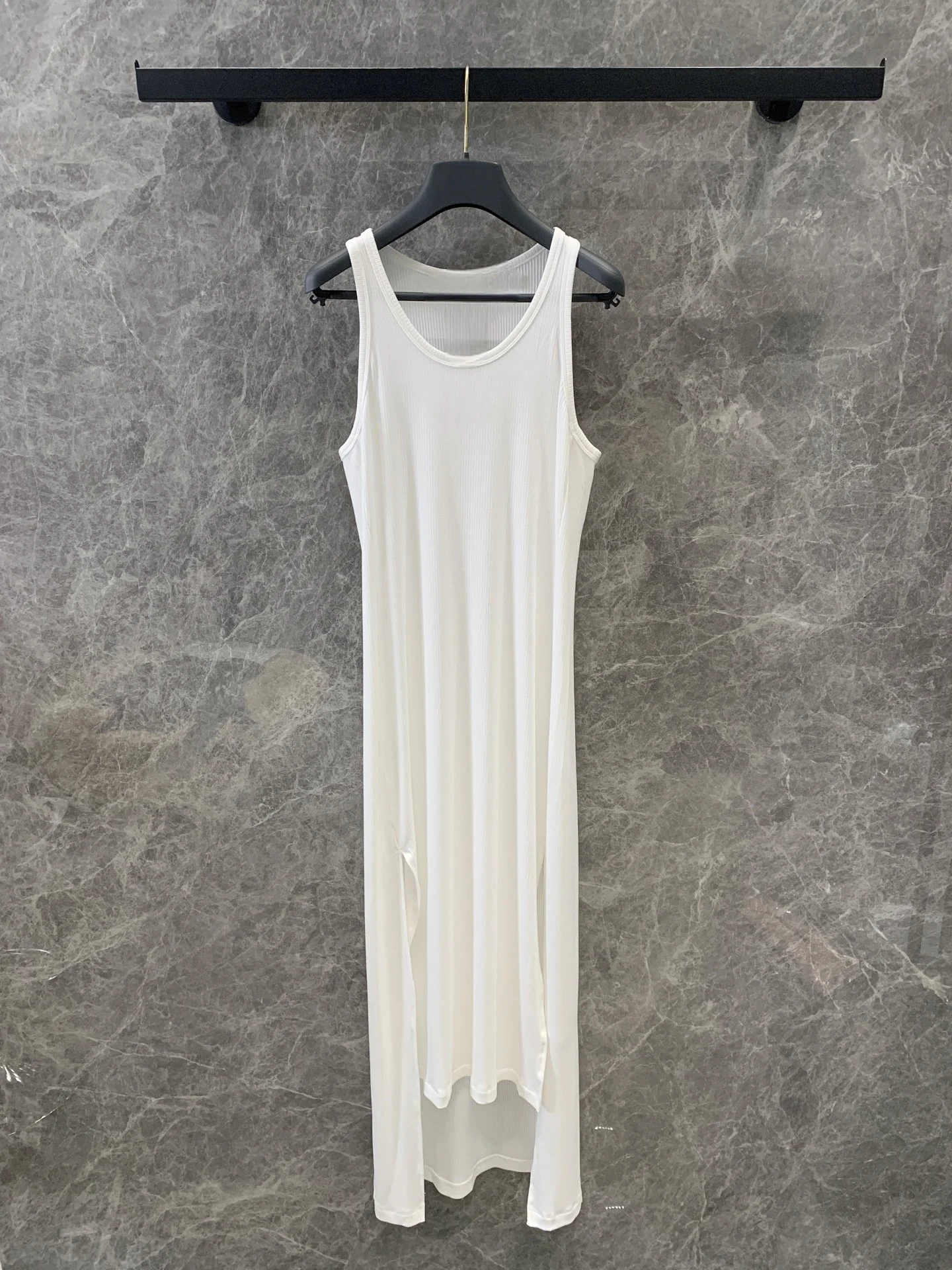 2025 early spring new women's clothing sleeveless jumpsuit long skirt vest skirt Women's medium to long vest dress
2025 early spring new women's clothing sleeveless jumpsuit long skirt vest skirt Women's medium to long vest dress