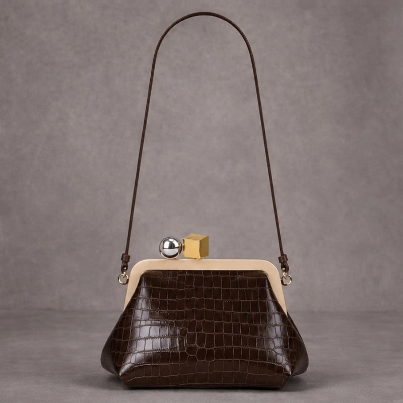 Fashion Frame Small Kisslock Clip Underarm Shoulder Bag 2026 Summer New Stone Pattern Design Women's Elegant Clutch Bag
Fashion Frame Small Kisslock Clip Underarm Shoulder Bag 2026 Summer New Stone Pattern Design Women's Elegant Clutch Bag