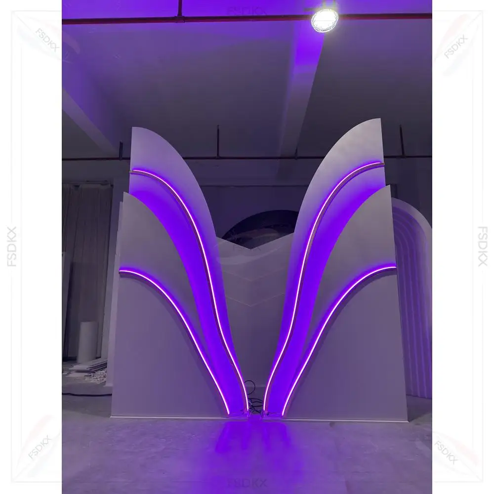 Wedding Backdrops Arch Door Shape White Pvc Backdrop With led Light Backdrop for Event Decoration
Wedding Backdrops Arch Door Shape White Pvc Backdrop With led Light Backdrop for Event Decoration