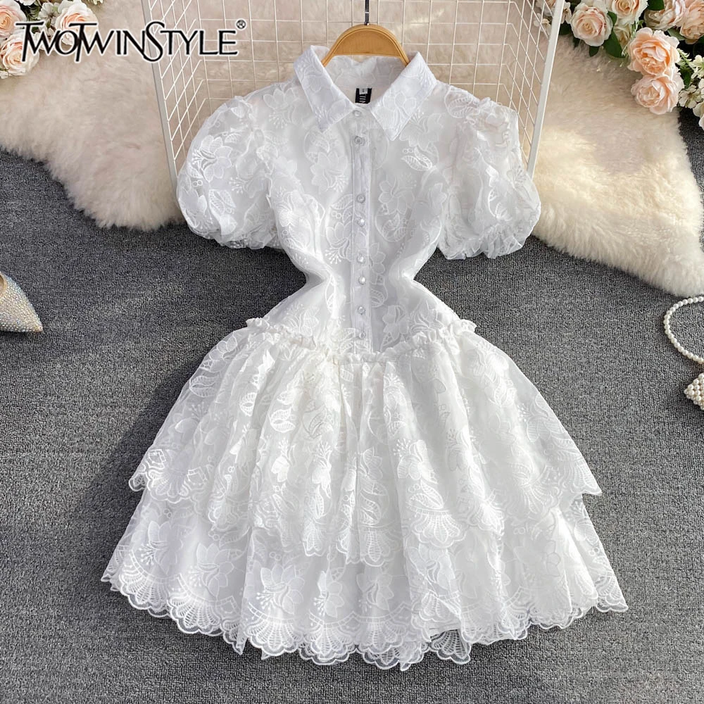 TWOTWINSTYLE Embroidery Mini Dresses For Women Lapel Short Sleeve High Waist Patchwork Single Breasted Dress Female KDR517665
TWOTWINSTYLE Embroidery Mini Dresses For Women Lapel Short Sleeve High Waist Patchwork Single Breasted Dress Female KDR517665