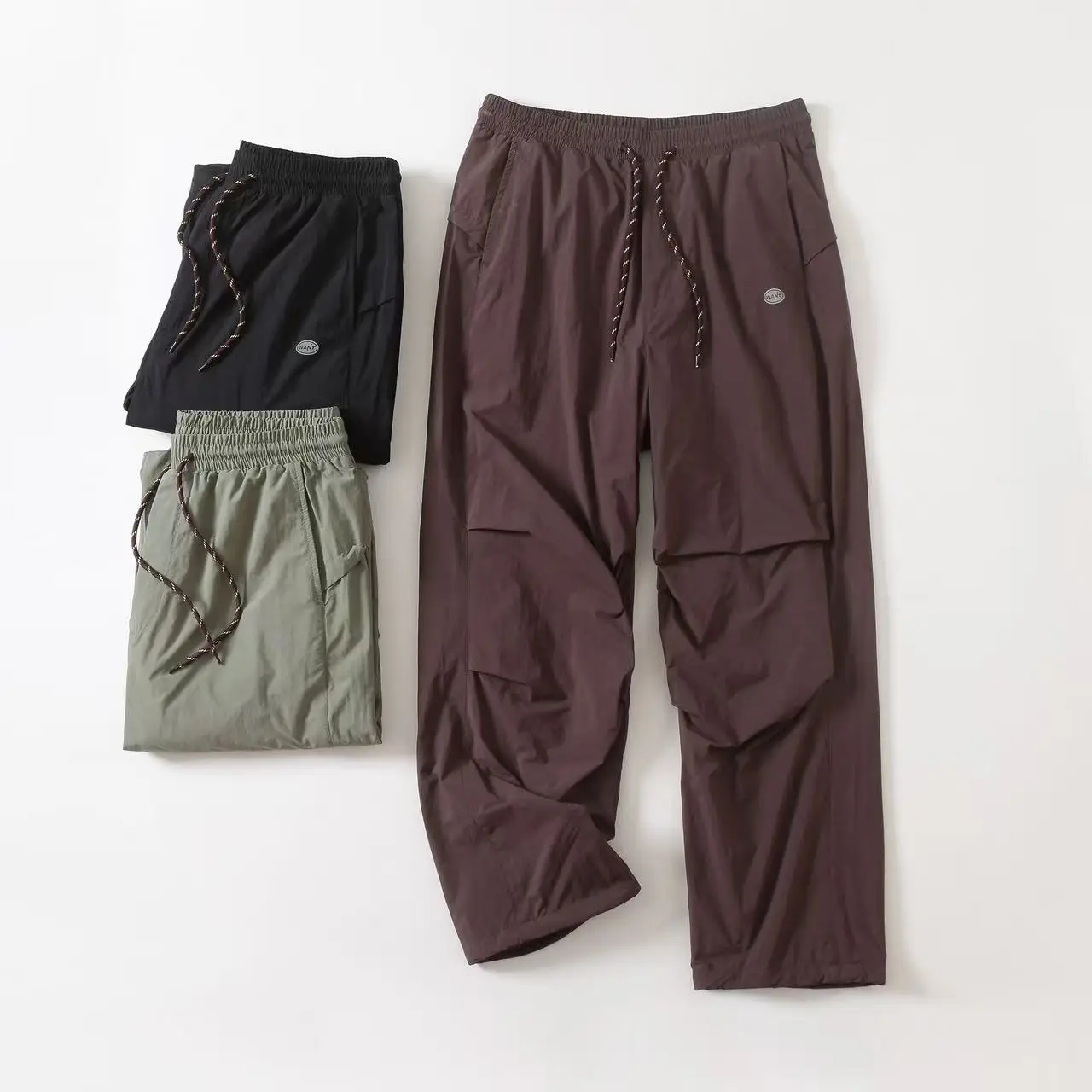 Водонепроницаемые лыжные брюки на подкладке, повседневные удобные брюки десантника для пар, уличные осенне-зимние зимние виды спорта
Водонепроницаемые лыжные брюки на подкладке, повседневные удобные брюки десантника для пар, уличные осенне-зимние зимние виды спорта