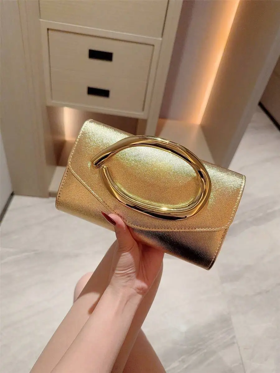 Elegant Metallic Mini Clutch Bag With Metal Handle For Evening Party
Elegant Metallic Mini Clutch Bag With Metal Handle For Evening Party