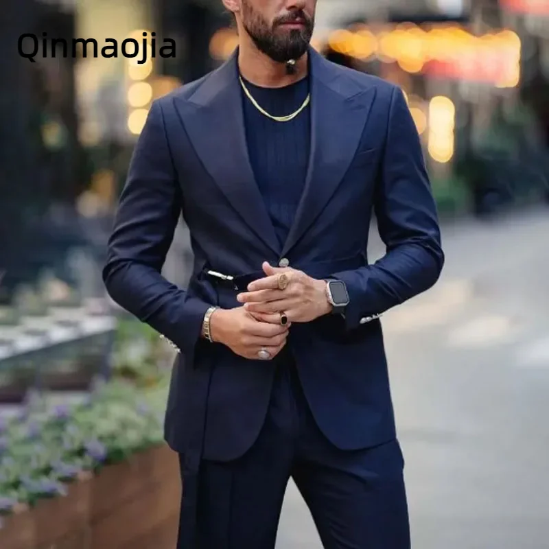 Male Suit with Metal Button Belt Luxury Lapel Single Breasted Male Suit Slim Fit Casual Wedding Tuxedo 2 Piece Costume
Male Suit with Metal Button Belt Luxury Lapel Single Breasted Male Suit Slim Fit Casual Wedding Tuxedo 2 Piece Costume
