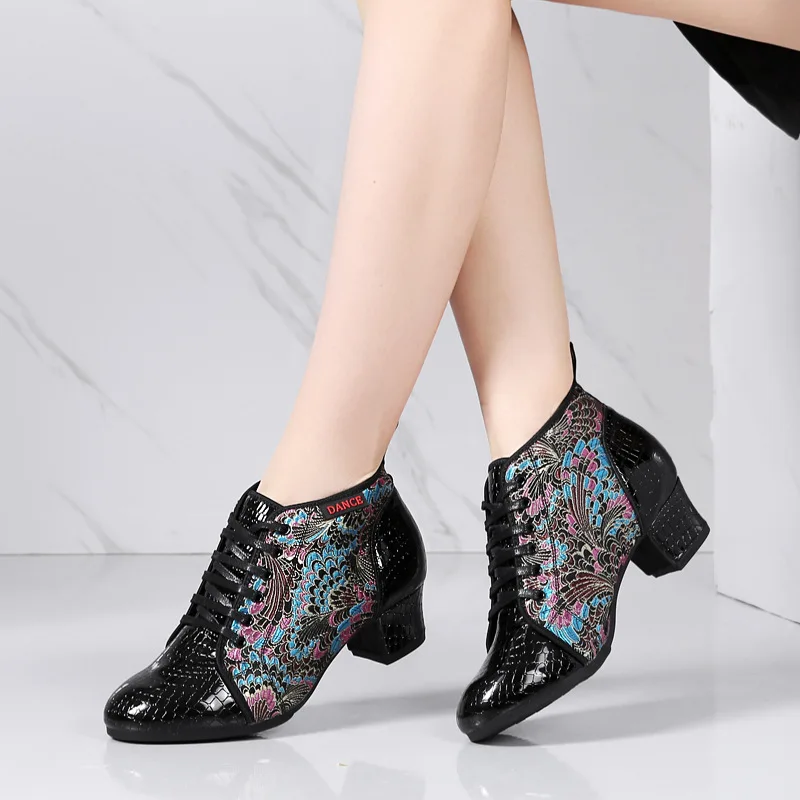 Women's Square Dance Shoes Womens Mid High Heels Soft Sole Gitba Sail Dance Shoes Adult Latin Jazz Party Salsa Tango Shoes
Women's Square Dance Shoes Womens Mid High Heels Soft Sole Gitba Sail Dance Shoes Adult Latin Jazz Party Salsa Tango Shoes