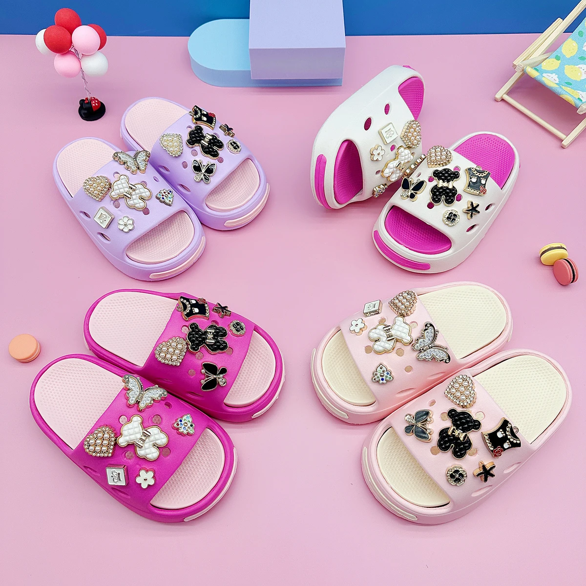 New Popular Cartoon Black and White Bear Versatile Eva Slippers for Boys and Girls, Fashionable Soft-Soled Non-Slip Sandals
New Popular Cartoon Black and White Bear Versatile Eva Slippers for Boys and Girls, Fashionable Soft-Soled Non-Slip Sandals