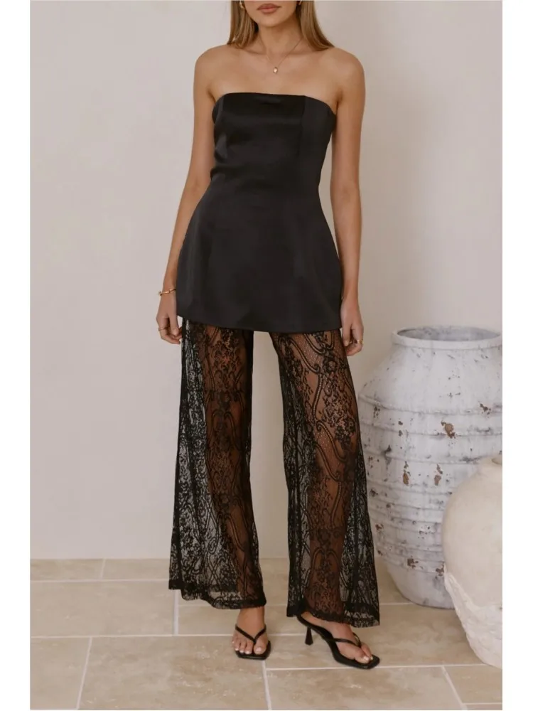 Новый женский летний топ без рукавов + кружевные брюки, модный элегантный повседневный черный праздничный костюм из двух предметов для женщин
Новый женский летний топ без рукавов + кружевные брюки, модный элегантный повседневный черный праздничный костюм из двух предметов для женщин