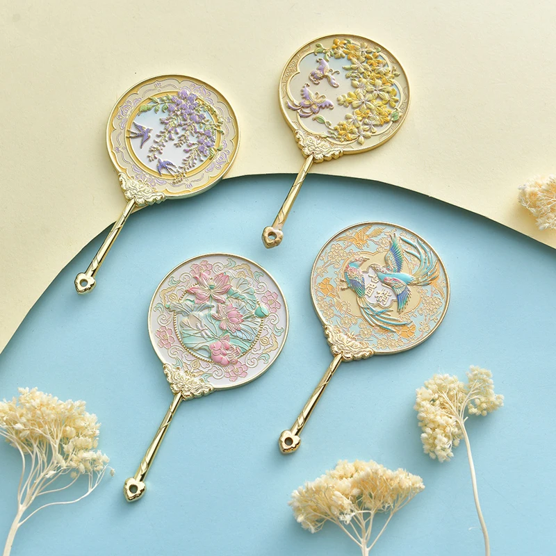 Chinese Style Makeup Mirror Folding Portable Cosmetic Mirror Handheld Mirror Exquisite Handheld Mirror Box Holiday Gift
Chinese Style Makeup Mirror Folding Portable Cosmetic Mirror Handheld Mirror Exquisite Handheld Mirror Box Holiday Gift