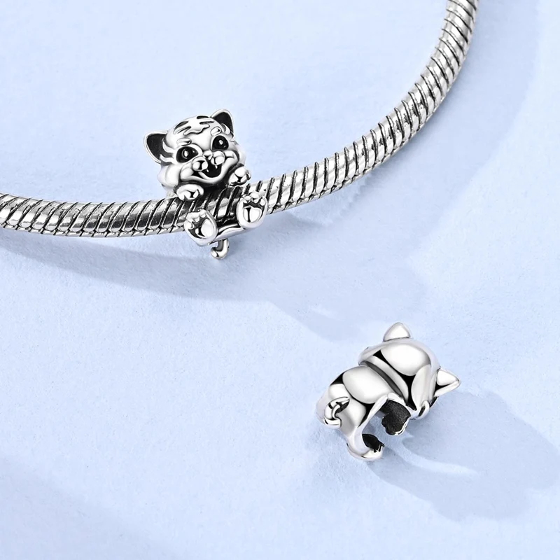 925 Sterling Silver Happy Little Tiger Charms Bead Dangle Fit Original Bracelet DIY Women Jewelry
925 Sterling Silver Happy Little Tiger Charms Bead Dangle Fit Original Bracelet DIY Women Jewelry