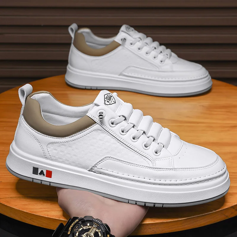 Outdoor Casual Men's Shoes Sports And Casual Leather Shoes Breathable Soft Sole Shoes Outdoor Running Casual Lace-up Flat Shoes
Outdoor Casual Men's Shoes Sports And Casual Leather Shoes Breathable Soft Sole Shoes Outdoor Running Casual Lace-up Flat Shoes