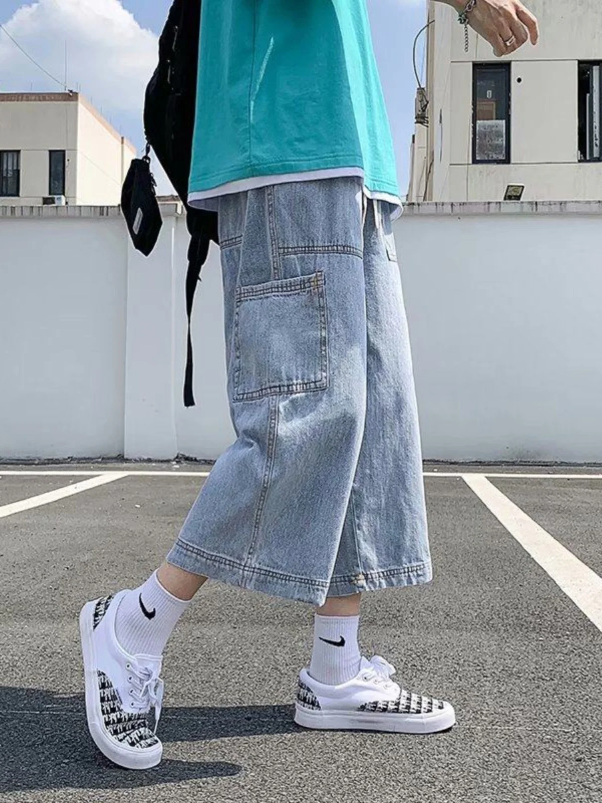 Summer Thin Men's 7/8 Length Knee-High Shorts Loose Wide Leg Workwear Denim Jeans Casual Youth Trend Wear Resistant Straight ...
Summer Thin Men's 7/8 Length Knee-High Shorts Loose Wide Leg Workwear Denim Jeans Casual Youth Trend Wear Resistant Straight ...