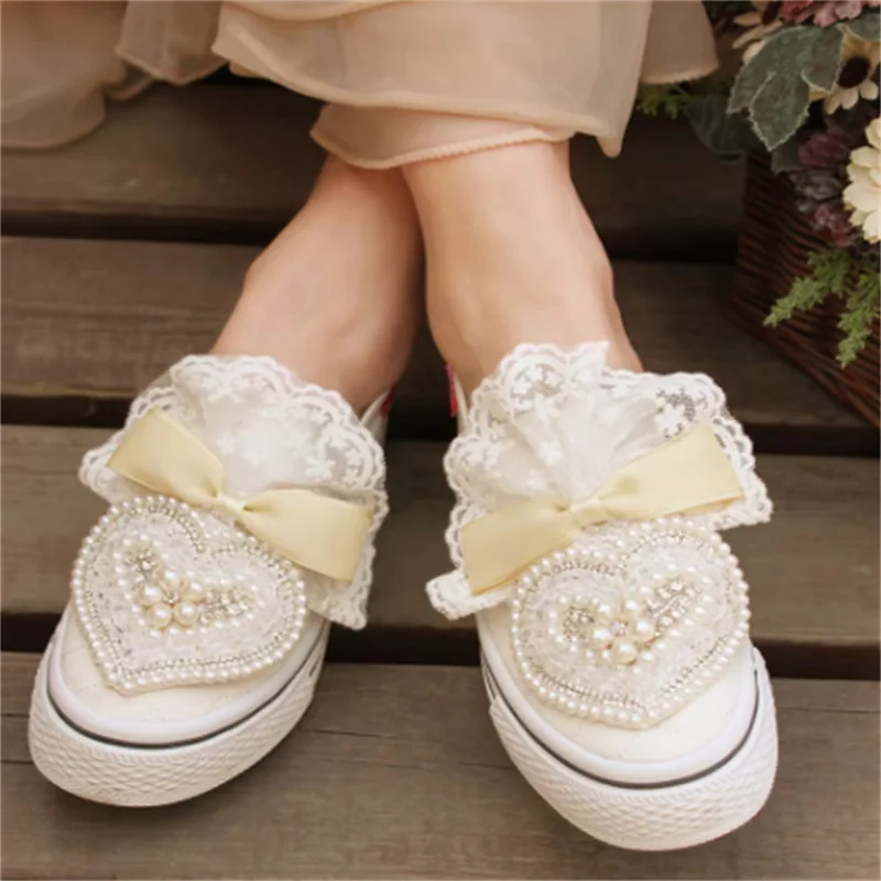 Ручная работа, расшитая бисером, кристаллами, кружевом, драгоценными камнями, банкетная парусиновая обувь для свадебной вечеринки, белая легкая повседневная спортивная женская обувь 35-40
Ручная работа, расшитая бисером, кристаллами, кружевом, драгоценными камнями, банкетная парусиновая обувь для свадебной вечеринки, белая легкая повседневная спортивная женская обувь 35-40