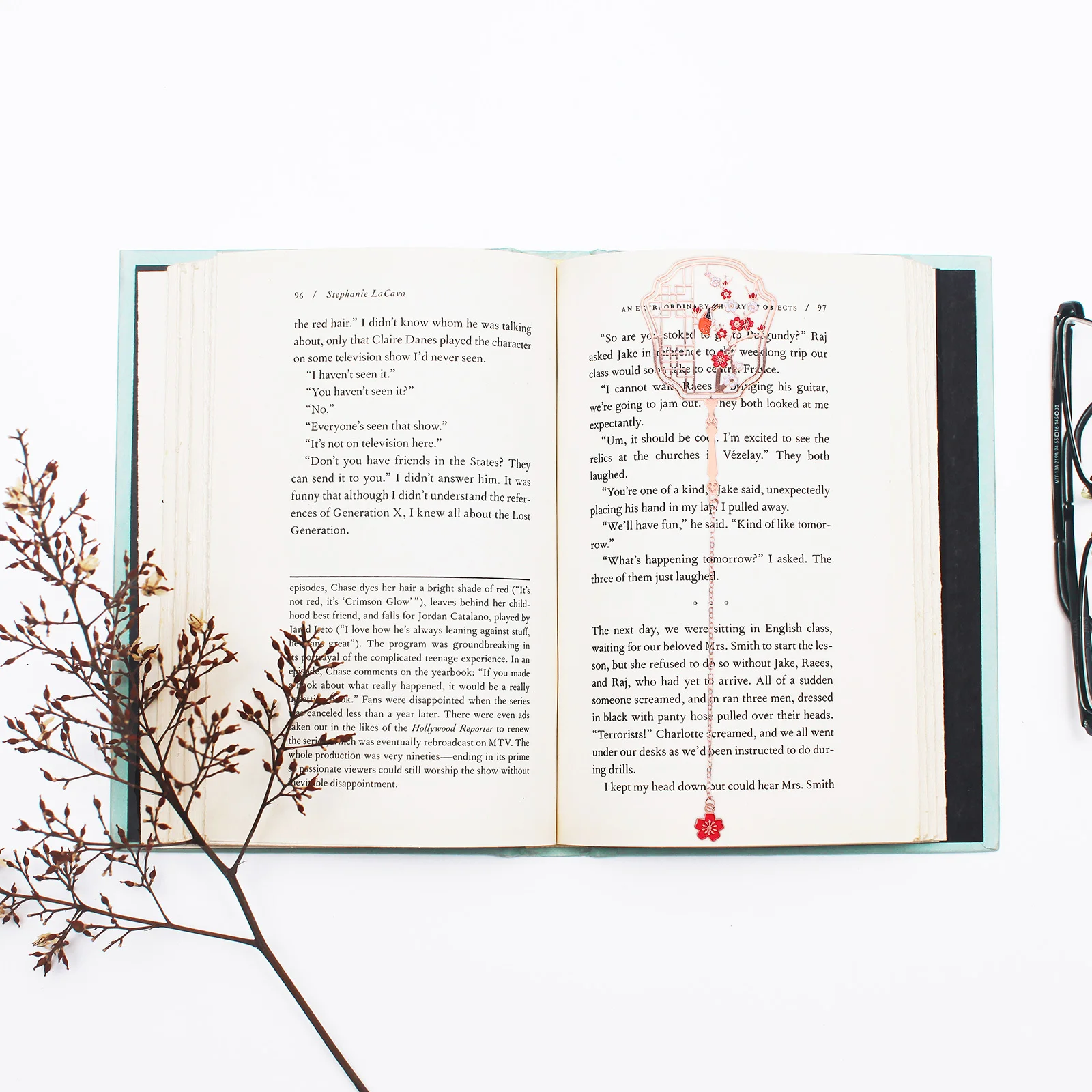 Chinese Style Fan Bookmark Metal Plum Orchid Bamboo Chrysanthemum Creative Reading Decorative Book Page Flag 
Chinese Style Fan Bookmark Metal Plum Orchid Bamboo Chrysanthemum Creative Reading Decorative Book Page Flag