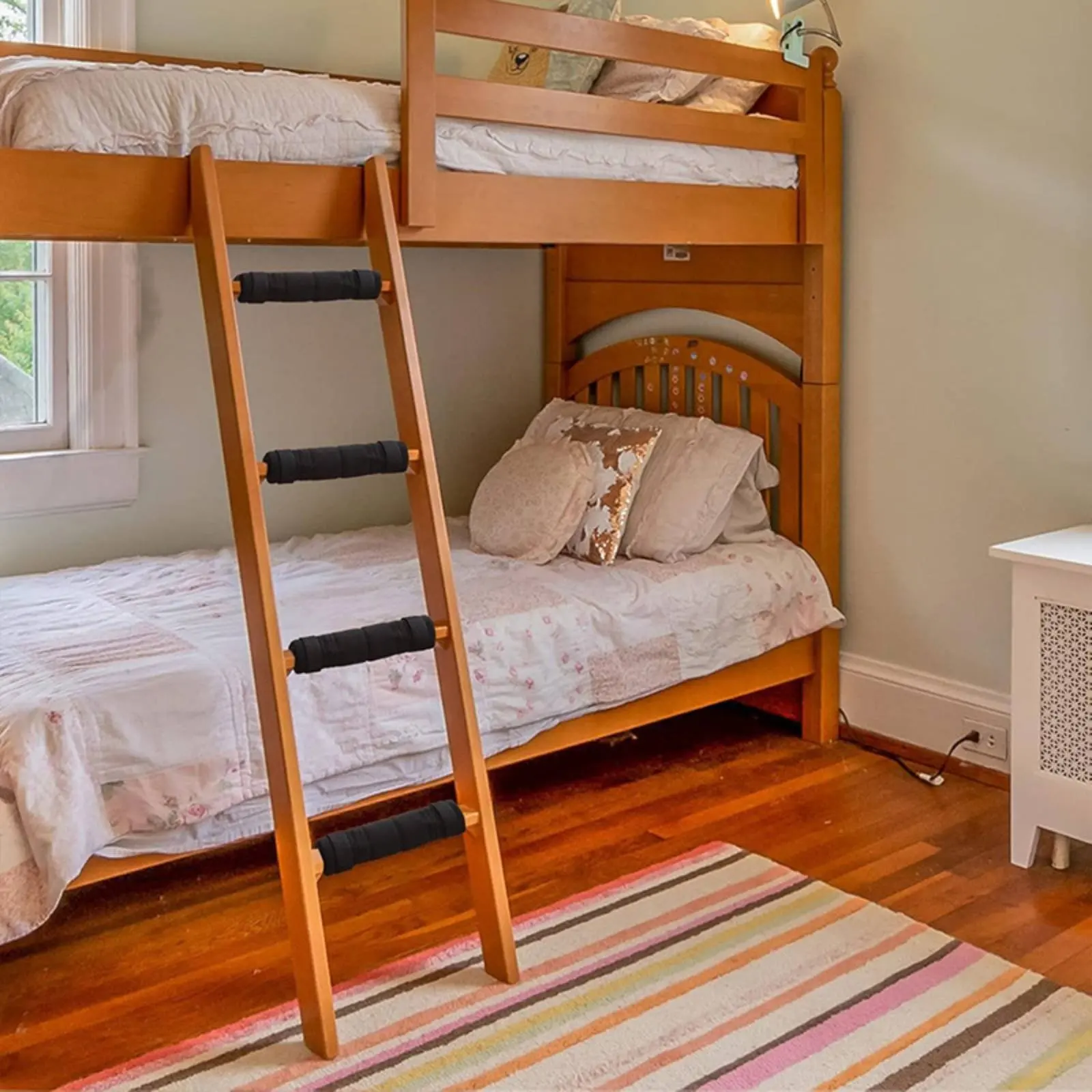4 Pieces Bunk Bed Ladder Pad Fixed Straps Loft Bed Ladder Pad Home Safety Accessory Comfortable Climbing Easy to Install
4 Pieces Bunk Bed Ladder Pad Fixed Straps Loft Bed Ladder Pad Home Safety Accessory Comfortable Climbing Easy to Install