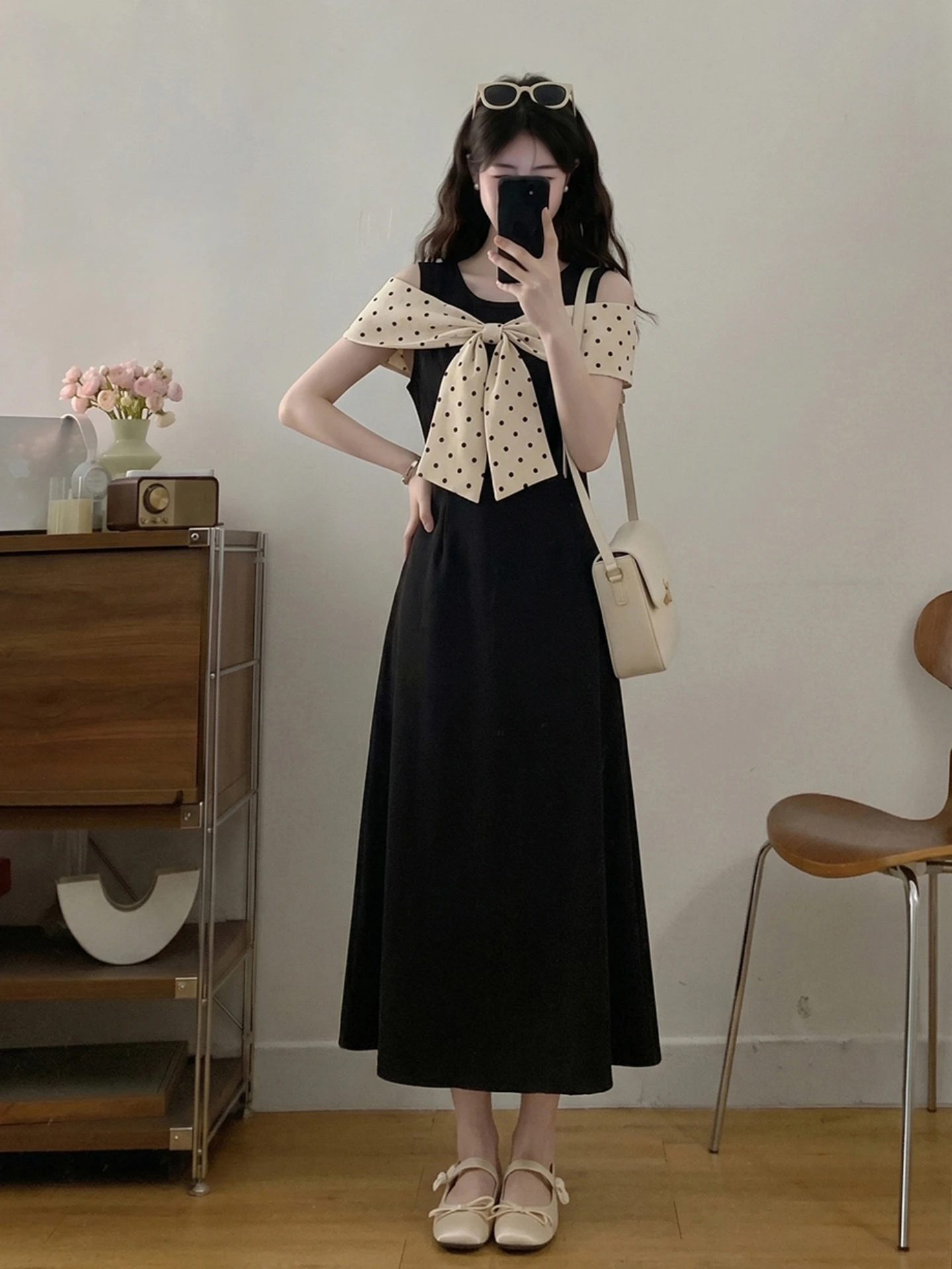 Summer Polka Dot Vest Dress Women's plus Size Beautiful Knot Slimming Long Skirt Comfortable Polyester Fiber Dress
Summer Polka Dot Vest Dress Women's plus Size Beautiful Knot Slimming Long Skirt Comfortable Polyester Fiber Dress