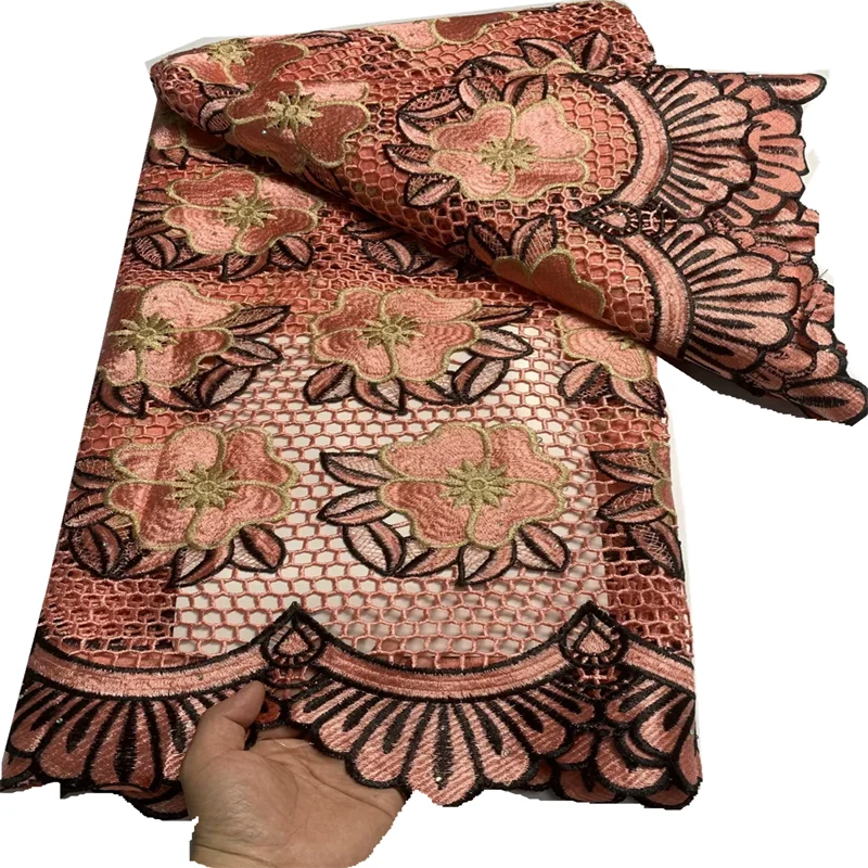 Nigerian African Cotton Lace Fabric 2023 High Quality Swiss Voile Lace Fabric For Wedding Party Dress Sewing FT915
Nigerian African Cotton Lace Fabric 2023 High Quality Swiss Voile Lace Fabric For Wedding Party Dress Sewing FT915