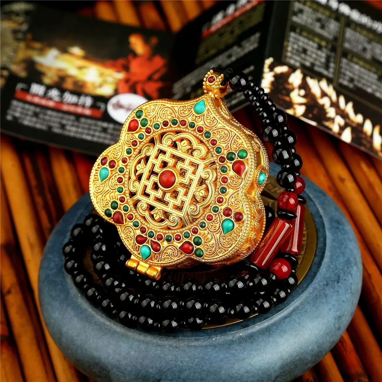 Большая коробка Gawu Непальская подвеска Gawu можно открыть, а коробка содержит подвеску Ruyi для ароматерапии.
Большая коробка Gawu Непальская подвеска Gawu можно открыть, а коробка содержит подвеску Ruyi для ароматерапии.