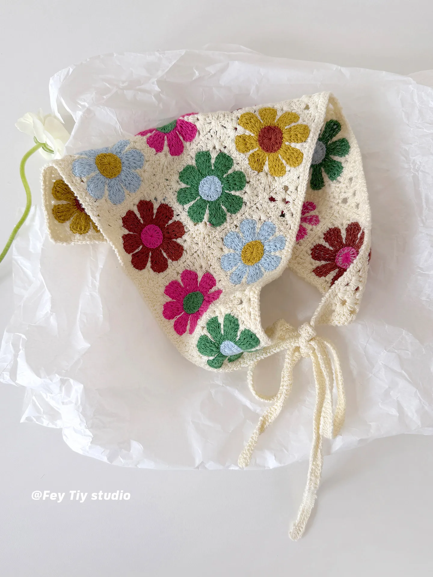 French Vintage Cream Daisy Handmade Crochet Triangle Scarf Women Spring Summer Sweet Headband
French Vintage Cream Daisy Handmade Crochet Triangle Scarf Women Spring Summer Sweet Headband