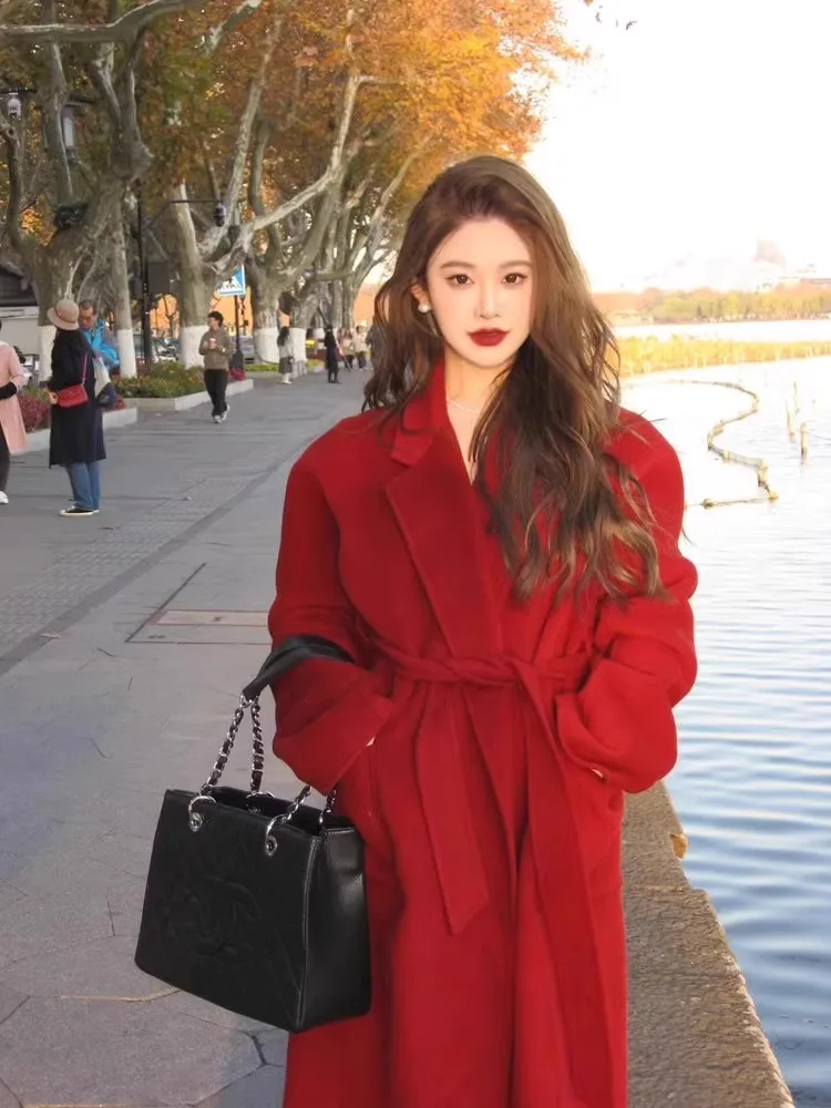 Двустороннее шерстяное пальто винного цвета для женщин, модное свободное пальто прямого кроя в корейском стиле, осень-зима, новинка...
Двустороннее шерстяное пальто винного цвета для женщин, модное свободное пальто прямого кроя в корейском стиле, осень-зима, новинка...