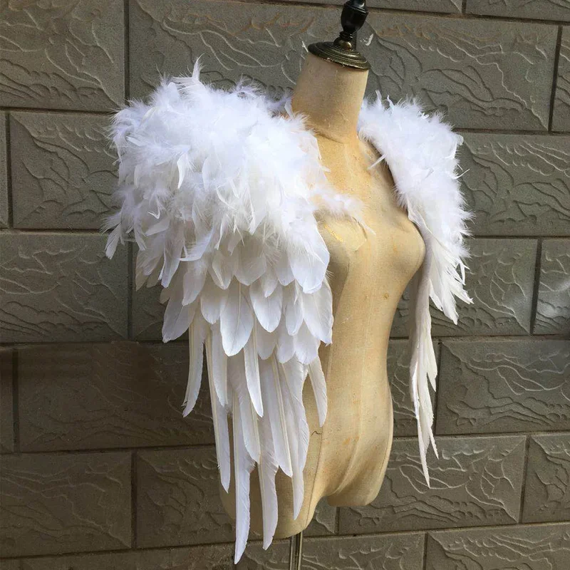 Customized Victoria's Secret Wings Props White Feather Shoulder Knot Shawl Model Catwalk
Customized Victoria's Secret Wings Props White Feather Shoulder Knot Shawl Model Catwalk