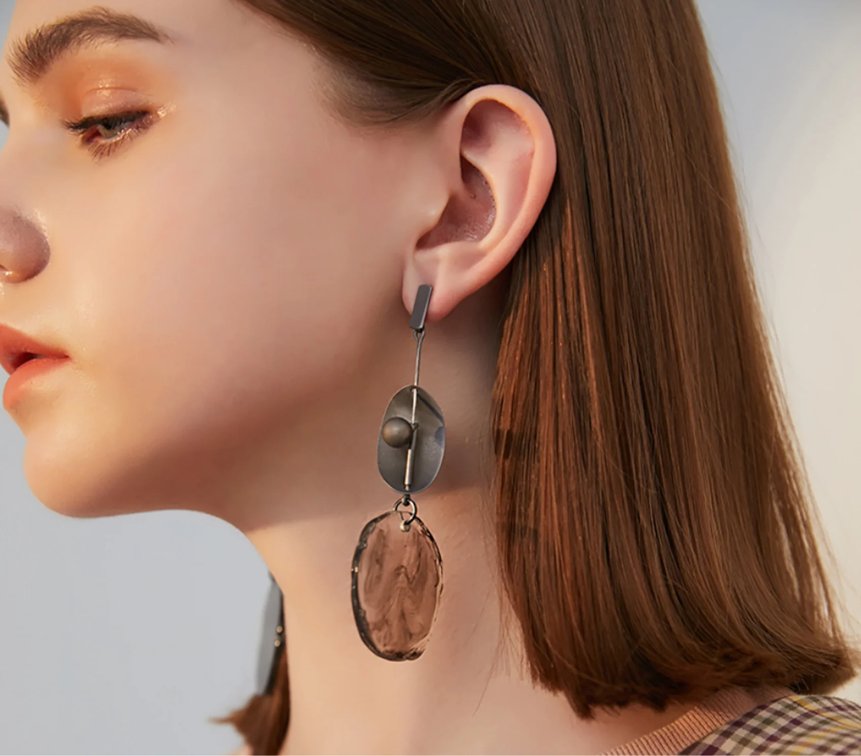 2023 new trend 925 silver needle tassel acrylic alloy retro simple Earrings for women Fashion Jewelry
2023 new trend 925 silver needle tassel acrylic alloy retro simple Earrings for women Fashion Jewelry