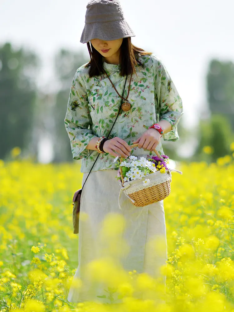 Новинка: Женское летнее платье Ханьфу из чистого льна в китайском стиле с воротником-стойкой и пуговицами, традиционный дизайн
Новинка: Женское летнее платье Ханьфу из чистого льна в китайском стиле с воротником-стойкой и пуговицами, традиционный дизайн