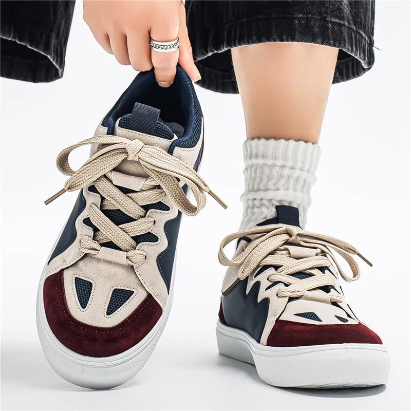 Monochrome Minimalist Men Sport Shoes Smooth Surface Flexible Midsole Anti Slip Wearproof Sneakers Suitable for Multiple Daily
Monochrome Minimalist Men Sport Shoes Smooth Surface Flexible Midsole Anti Slip Wearproof Sneakers Suitable for Multiple Daily