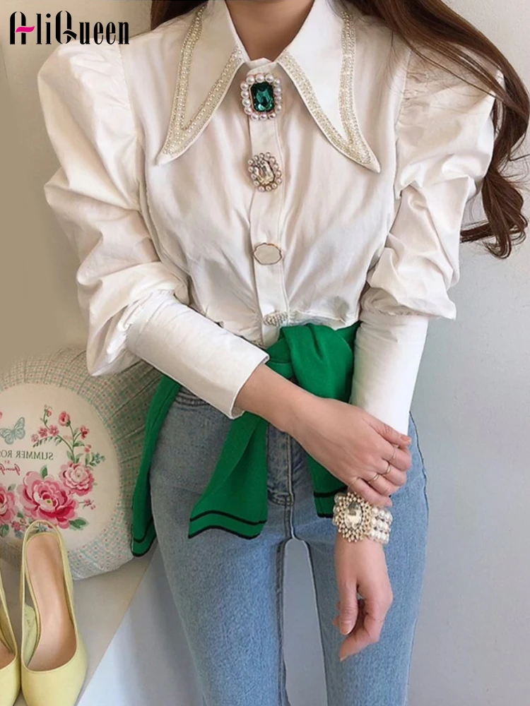 Luxury Ladies White Cotton Puff Sleeves Diamonds Button Pearls Beading Single Breasted Shirt Blouse Fall Spring Womens Tops
Luxury Ladies White Cotton Puff Sleeves Diamonds Button Pearls Beading Single Breasted Shirt Blouse Fall Spring Womens Tops