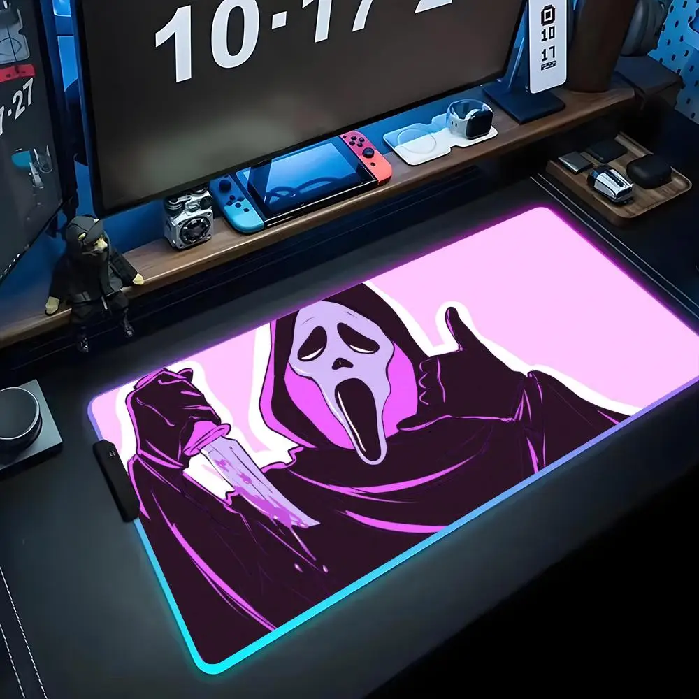 ghost face Mouse Pad RGB Gaming Mousepad Big LED Pad PC Desk Mat Luminous Mouse Pad Large Keyboard Mats Table Rug With Backlit
ghost face Mouse Pad RGB Gaming Mousepad Big LED Pad PC Desk Mat Luminous Mouse Pad Large Keyboard Mats Table Rug With Backlit