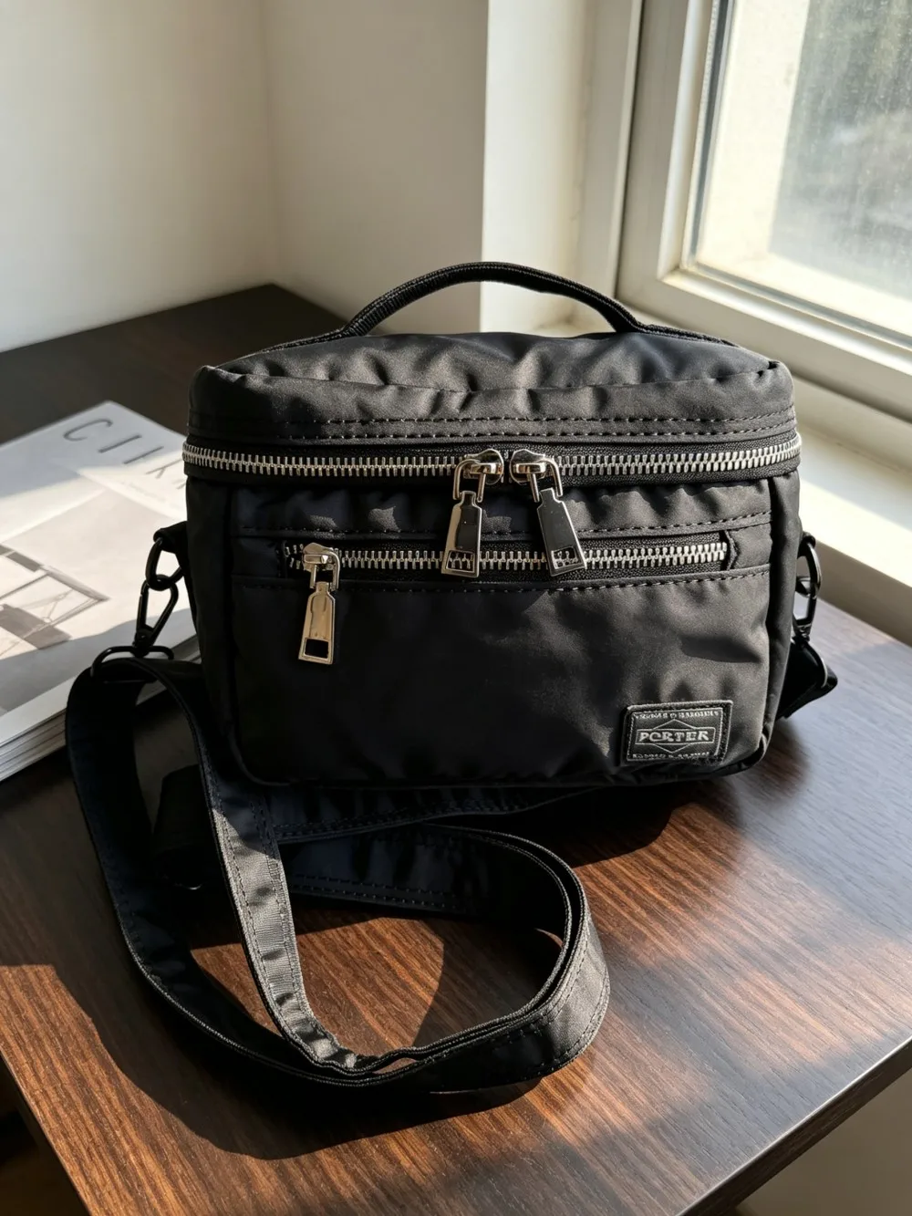 Casual Crossbody Shoulder Handbag , Unisex Lightweight Camera Bag
Casual Crossbody Shoulder Handbag , Unisex Lightweight Camera Bag