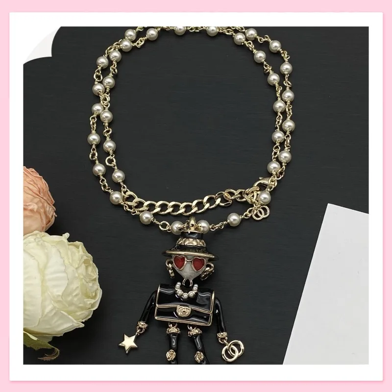 New Villain Pearl Sweater Chain Female Internet Celebrity Double Butterfly French Celebrity Versatile
New Villain Pearl Sweater Chain Female Internet Celebrity Double Butterfly French Celebrity Versatile