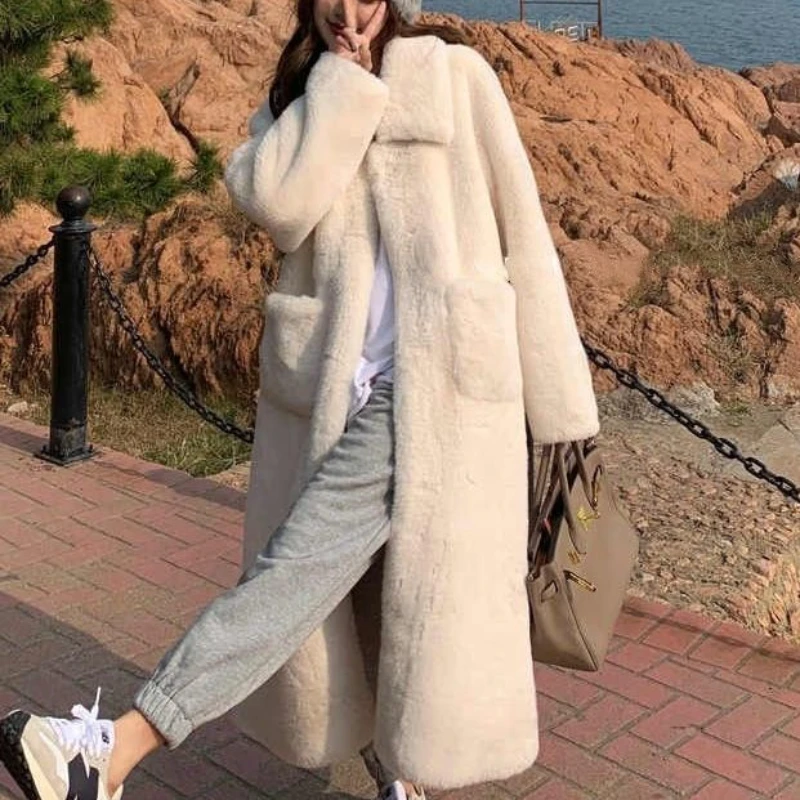 2023 New Mid length version over the knee loose Coat Women Imitation Mink Fur outwear thicken warm outcoat fashion casual parkas
2023 New Mid length version over the knee loose Coat Women Imitation Mink Fur outwear thicken warm outcoat fashion casual parkas
