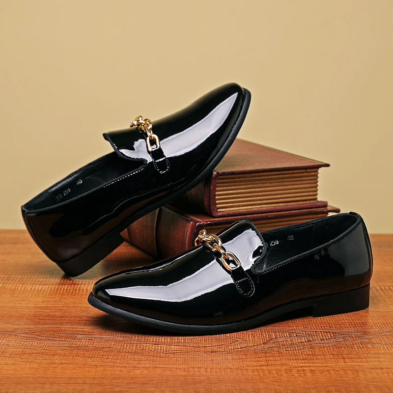 Fashion Leather Gentleman Shoes Classic Patent Leather Shoes Men Business Driving Shoes Handmade Soft Loafers Flats Dress Shoes
Fashion Leather Gentleman Shoes Classic Patent Leather Shoes Men Business Driving Shoes Handmade Soft Loafers Flats Dress Shoes