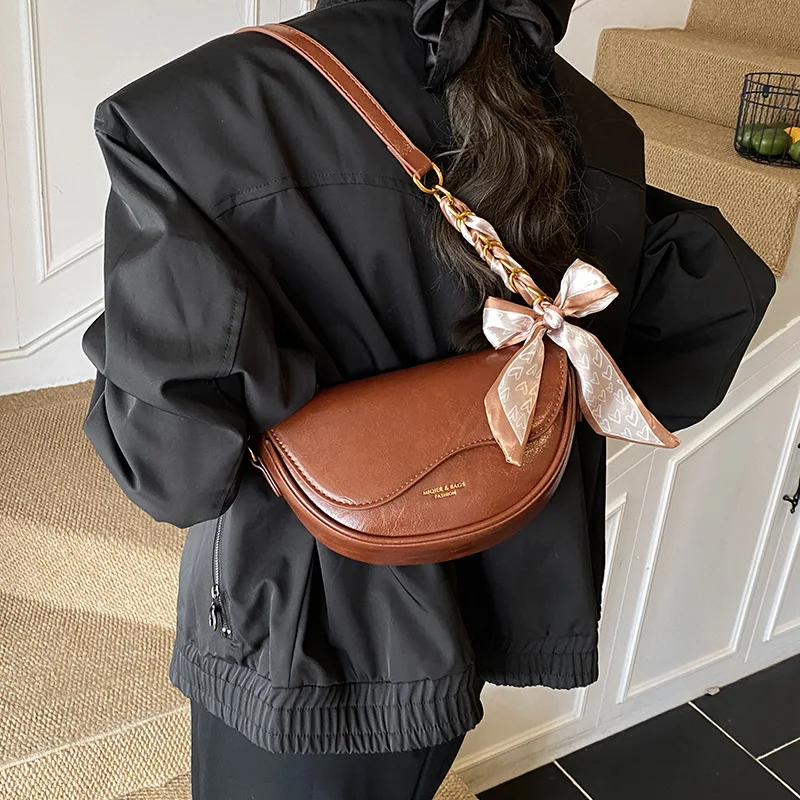 Minimalist PU Leather Shoulder Bag 2025, Elegant Underarm Purse for Women, High-Quality Casual Crossbody Bag, Simple & Chic
Minimalist PU Leather Shoulder Bag 2025, Elegant Underarm Purse for Women, High-Quality Casual Crossbody Bag, Simple & Chic