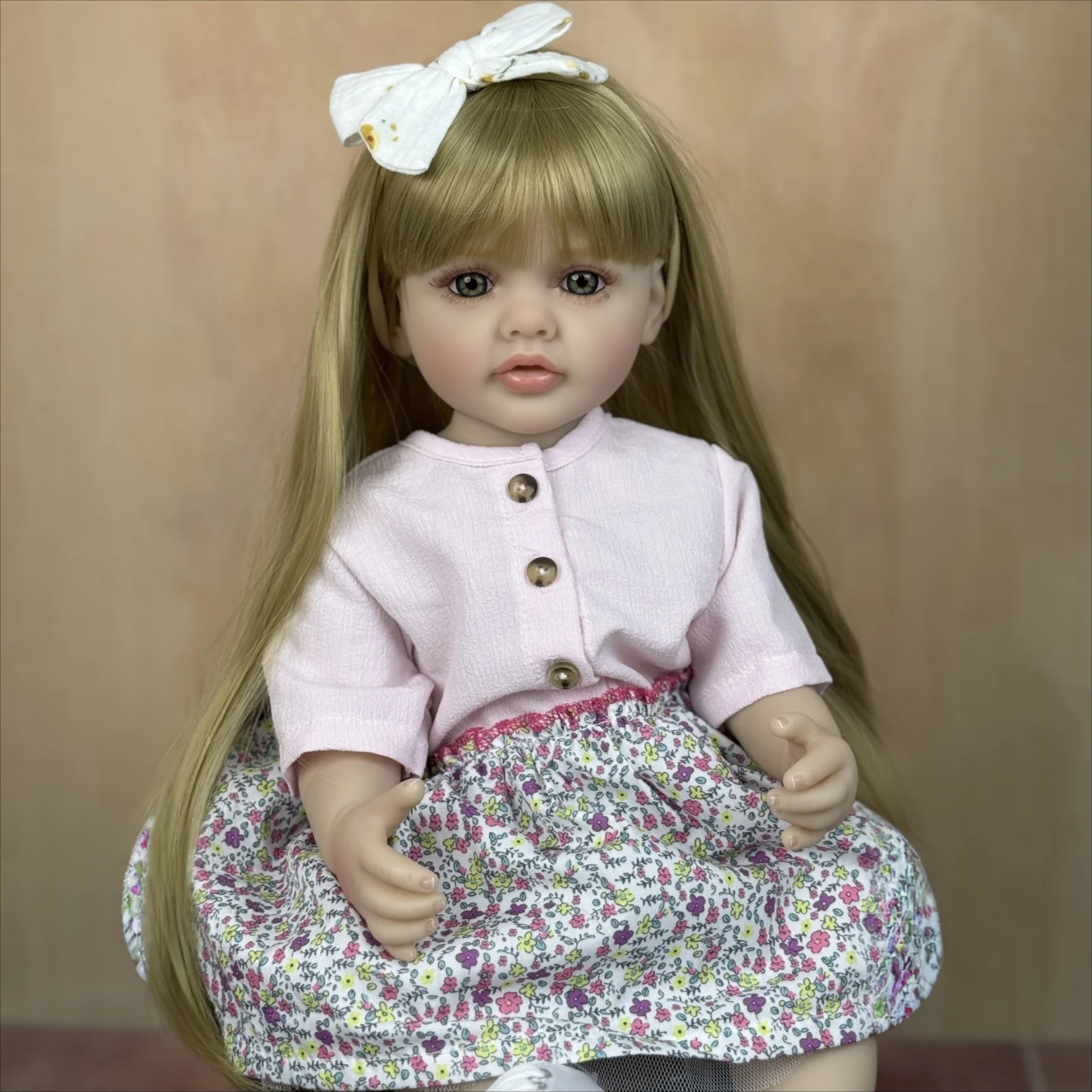 BZDOLL 55cm 22inch Reborn Baby Full Body Vinyl Newborn Girl Blonde Long Hair Princess Toddler Lovely Christmas Gift Bathe Toy
BZDOLL 55cm 22inch Reborn Baby Full Body Vinyl Newborn Girl Blonde Long Hair Princess Toddler Lovely Christmas Gift Bathe Toy