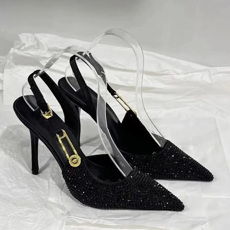 2026 New Luxury Fashion Women's High Heel Sandals Versatile Elegant Fashion Solid Color Outerwear Sweet Thin Heel Casual Sandals
2026 New Luxury Fashion Women's High Heel Sandals Versatile Elegant Fashion Solid Color Outerwear Sweet Thin Heel Casual Sandals