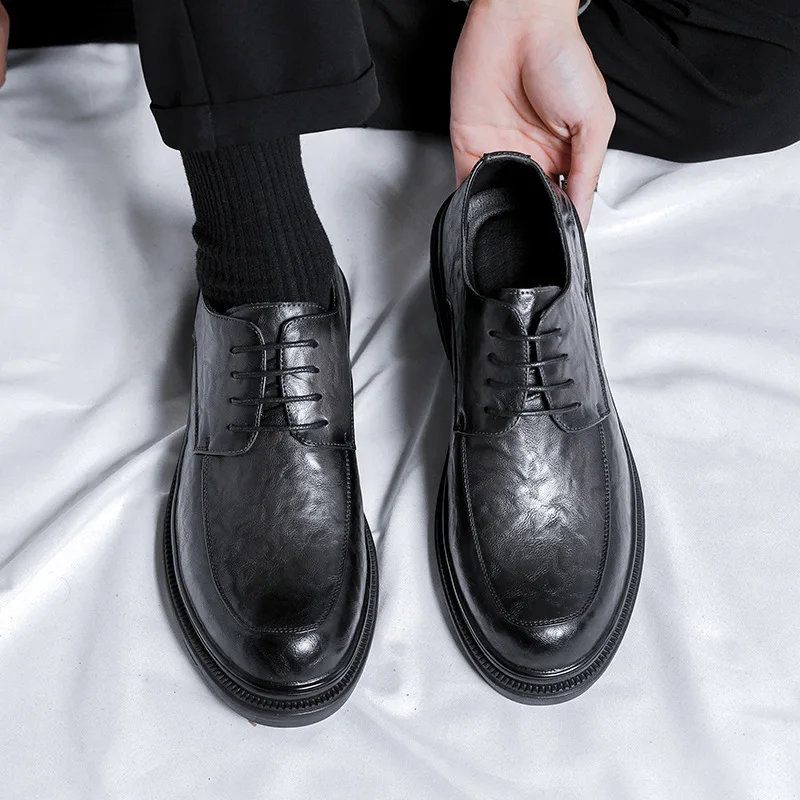 Spring Autumn Business Black Men Casual Shoes Vintage British Formal Dress Leather Shoes Suit Loafers Designer Wedding Oxfords
Spring Autumn Business Black Men Casual Shoes Vintage British Formal Dress Leather Shoes Suit Loafers Designer Wedding Oxfords
