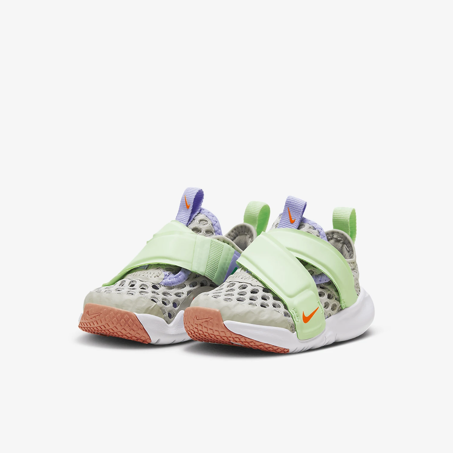 Оригинальные детские удобные кроссовки для спорта и отдыха Nike Air Max Bolt DC9367-013
Оригинальные детские удобные кроссовки для спорта и отдыха Nike Air Max Bolt DC9367-013