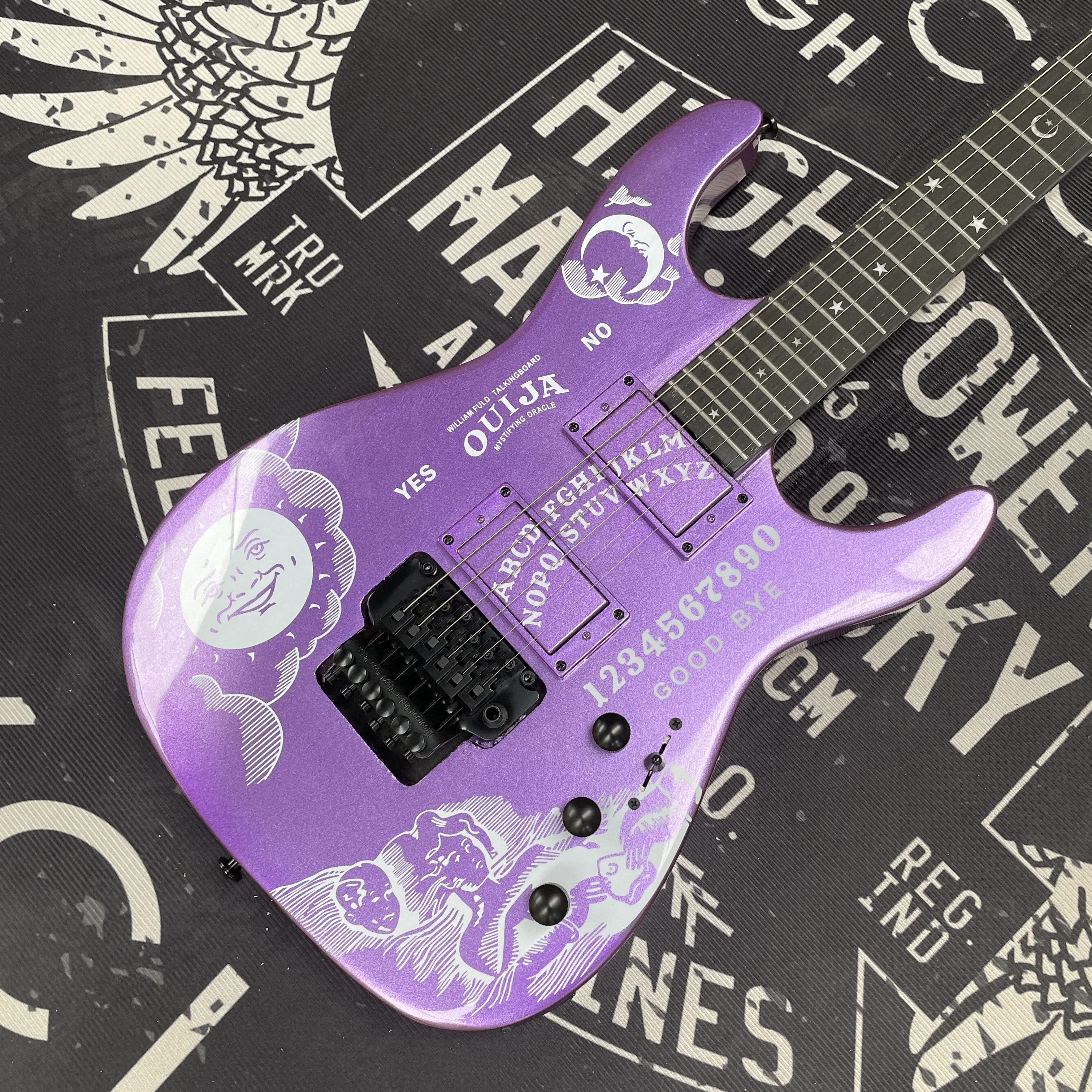Matte purple electric guitar, high output gain, thick metal rock guitars, 24-fret electric guitarra
Matte purple electric guitar, high output gain, thick metal rock guitars, 24-fret electric guitarra