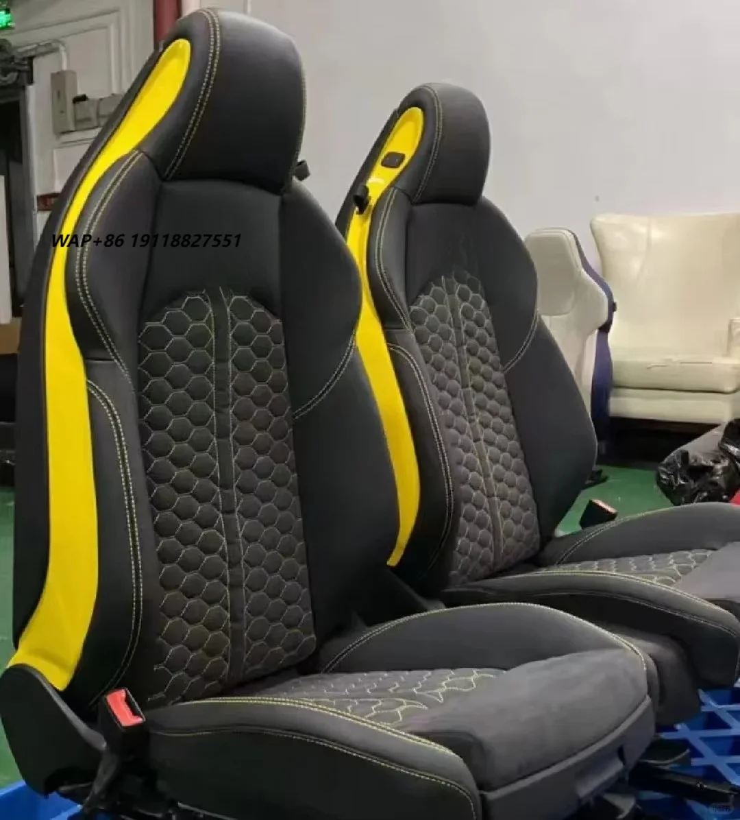 YLC Carbon Fiber Racing Bucket Seats for A3 S3 RS3 A4 S4 RS4 Avant Allroad Sportback 8P 8V 8Y B6 B7 B8 B9
YLC Carbon Fiber Racing Bucket Seats for A3 S3 RS3 A4 S4 RS4 Avant Allroad Sportback 8P 8V 8Y B6 B7 B8 B9